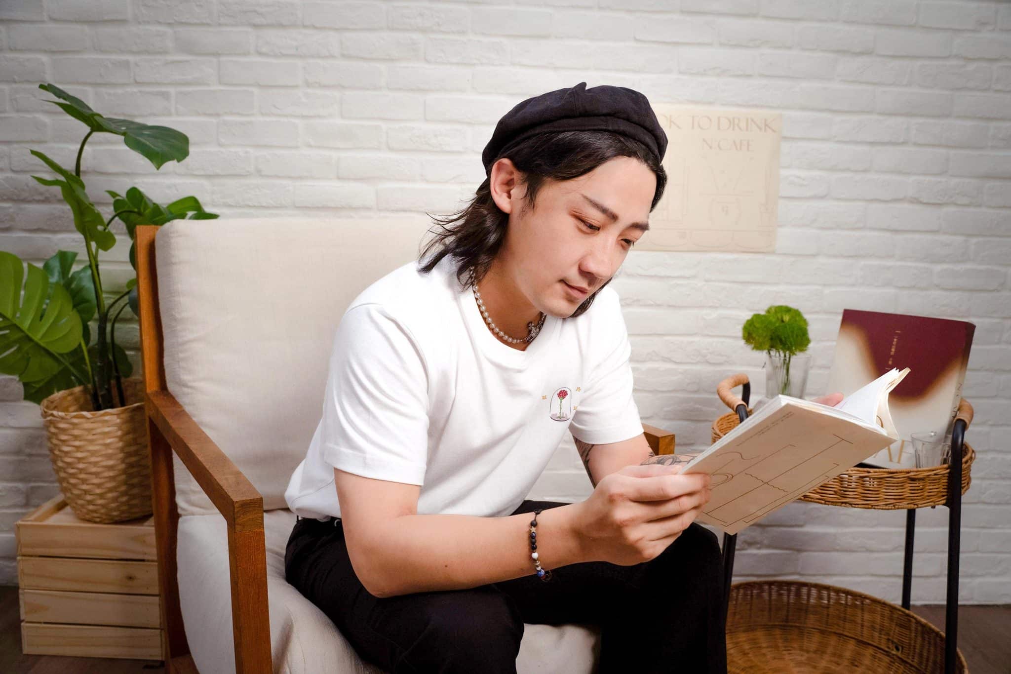 專訪／李豪：成長不再是逃避痛苦，而是學會體驗其中的變化- 生鮮時書